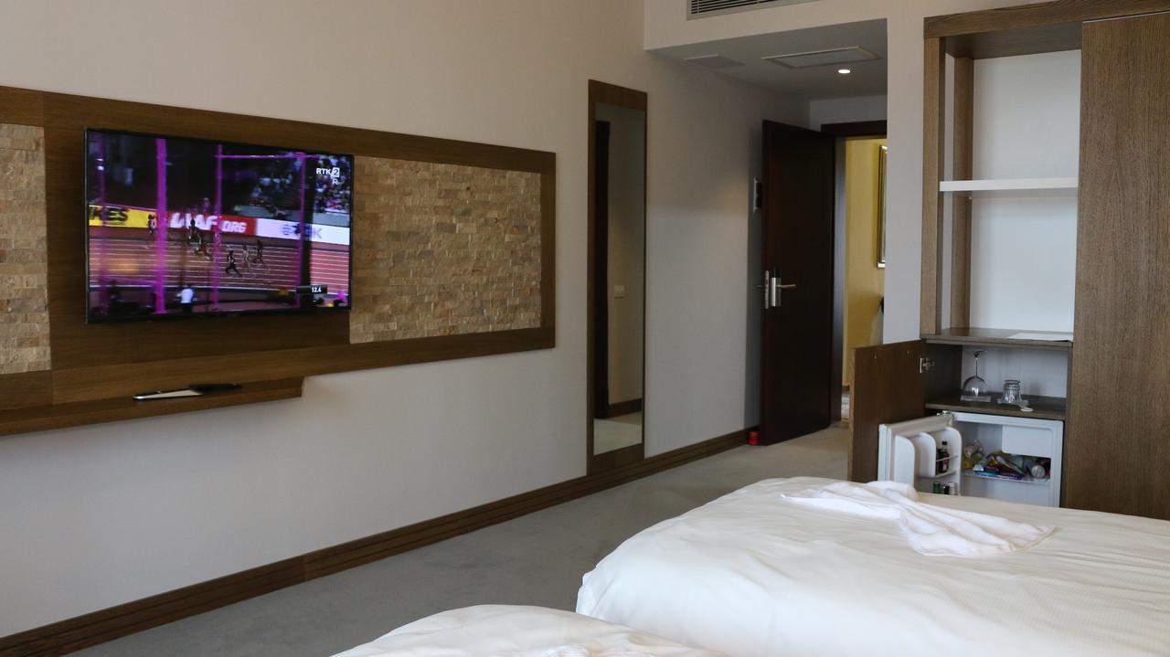 Hotel Admiral Prizren Buitenkant foto
