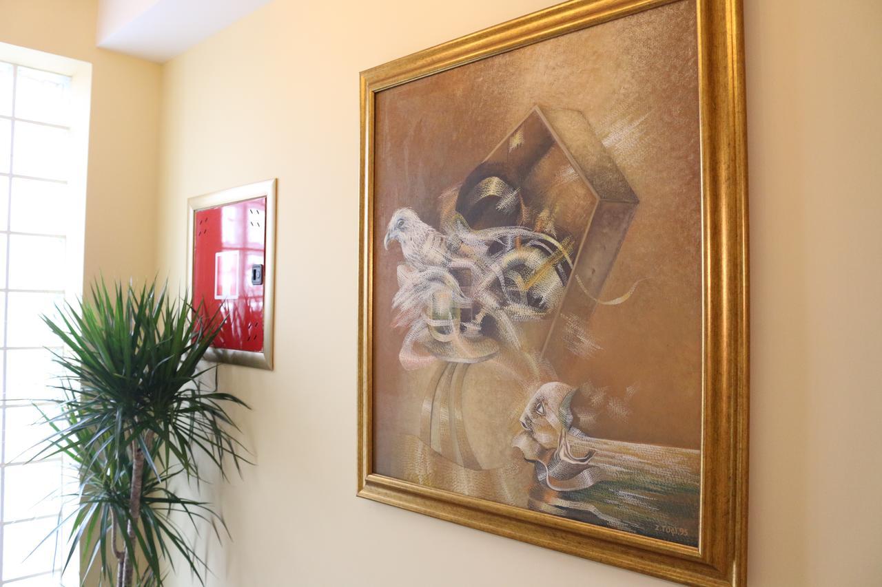 Hotel Admiral Prizren Buitenkant foto