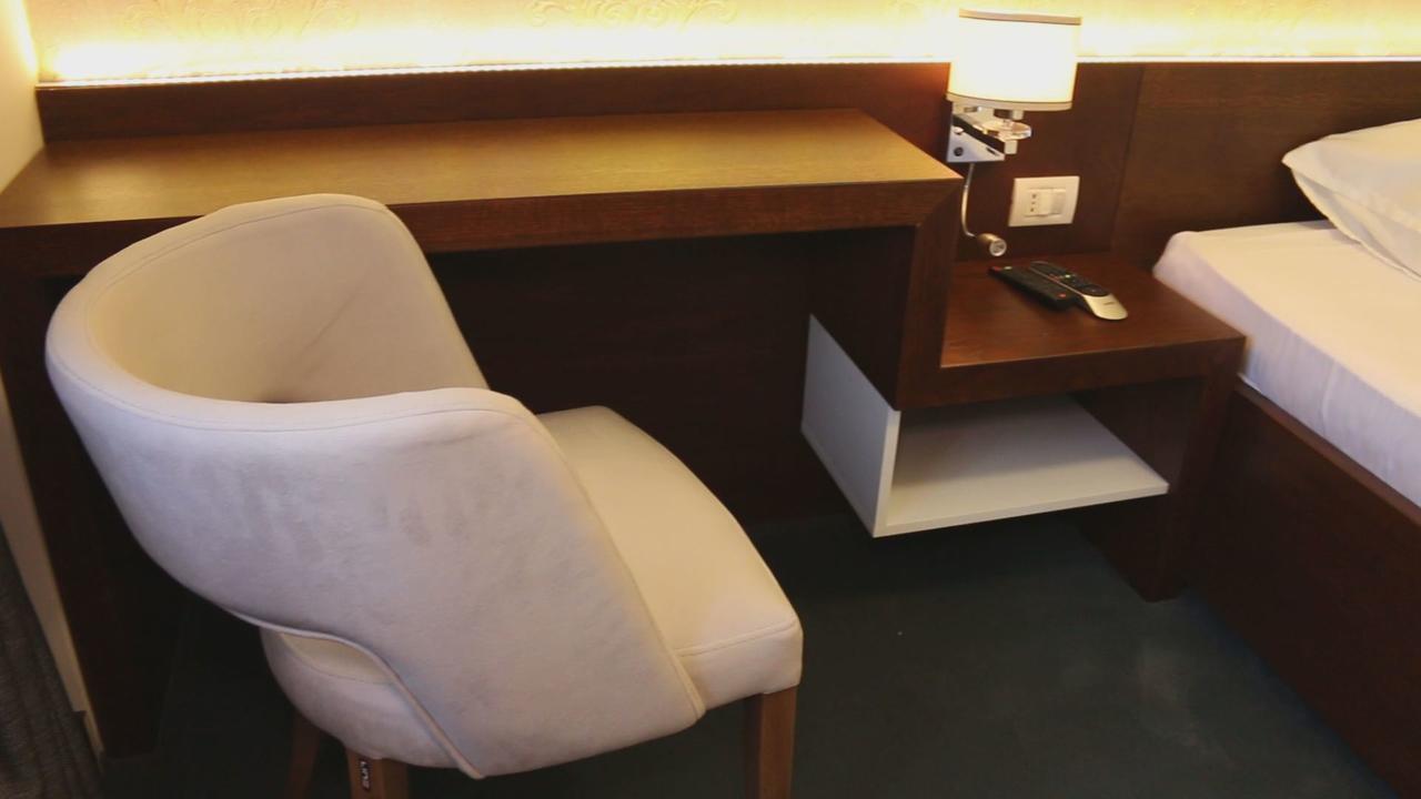 Hotel Admiral Prizren Buitenkant foto