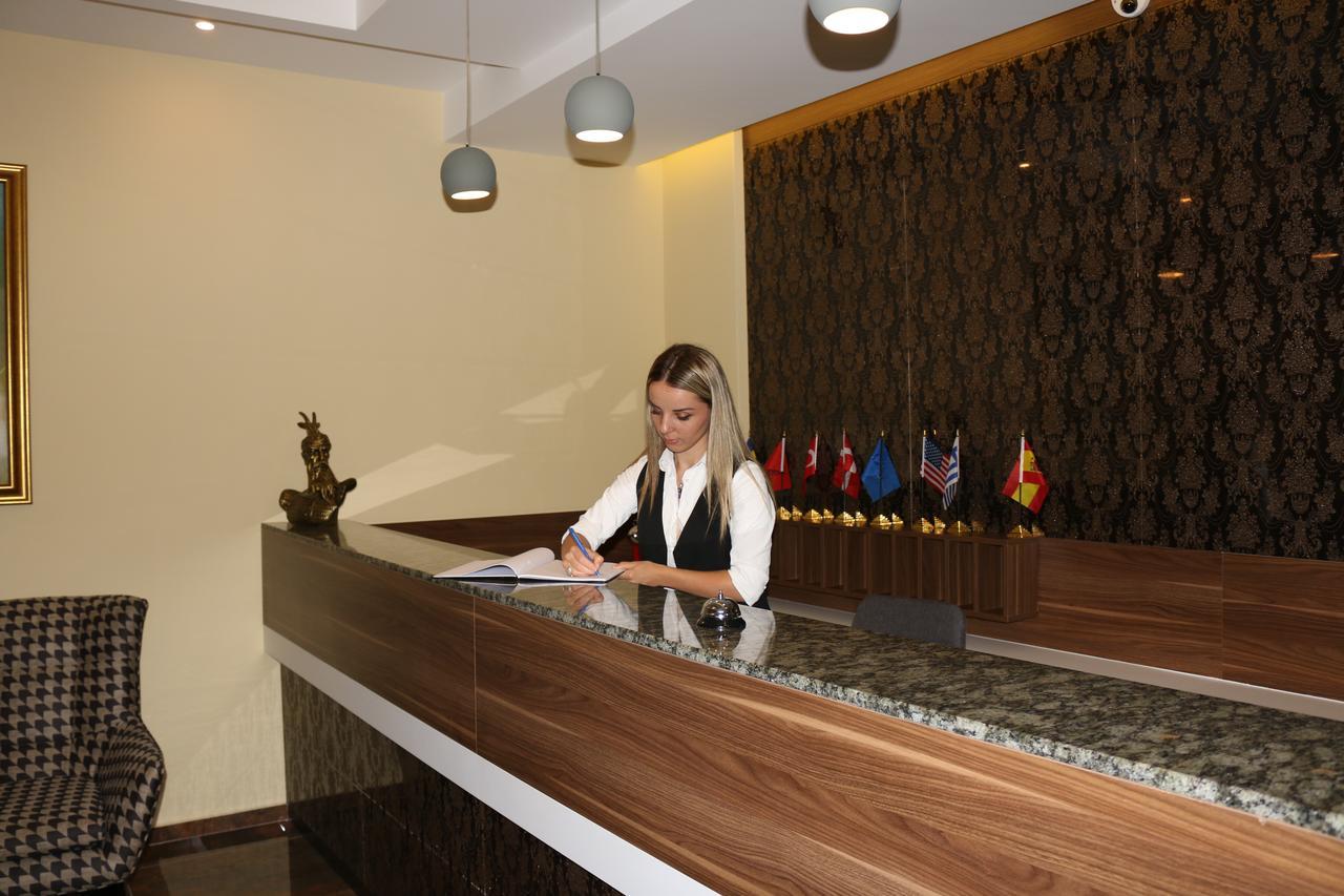 Hotel Admiral Prizren Buitenkant foto