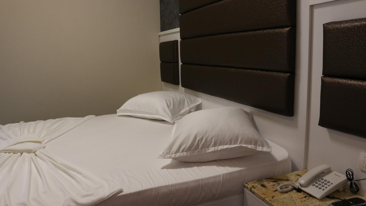 Hotel Admiral Prizren Buitenkant foto